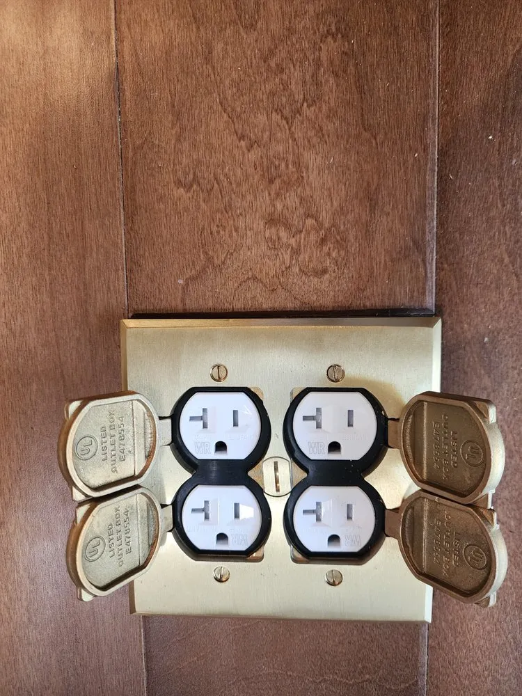 Expert circuit breaker repair experts serving Smartsville, CA - Beckett Electric