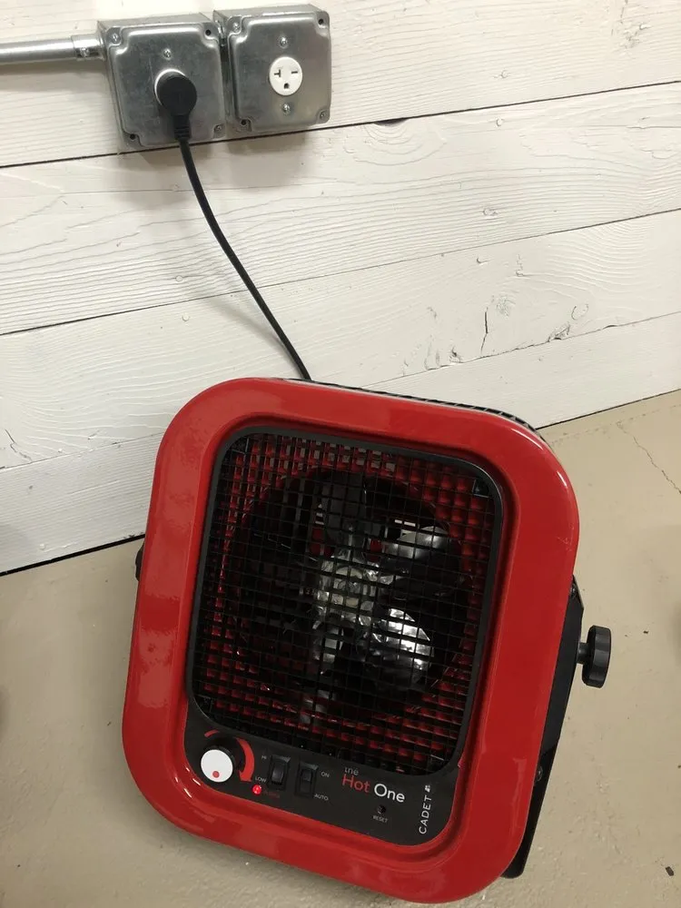 Trusted circuit breaker repair service in ,  - Bee Daly Electric