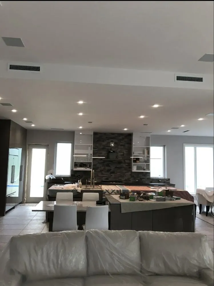 Emergency circuit breaker repair in Port St. Lucie, FL by Bee Electrical Contracting