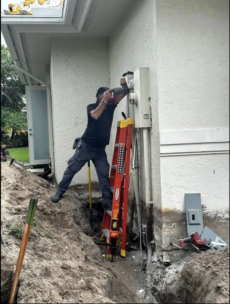 Certified electrician providing outlet and switch repair in Port St. Lucie, FL - Bee Electrical Contracting