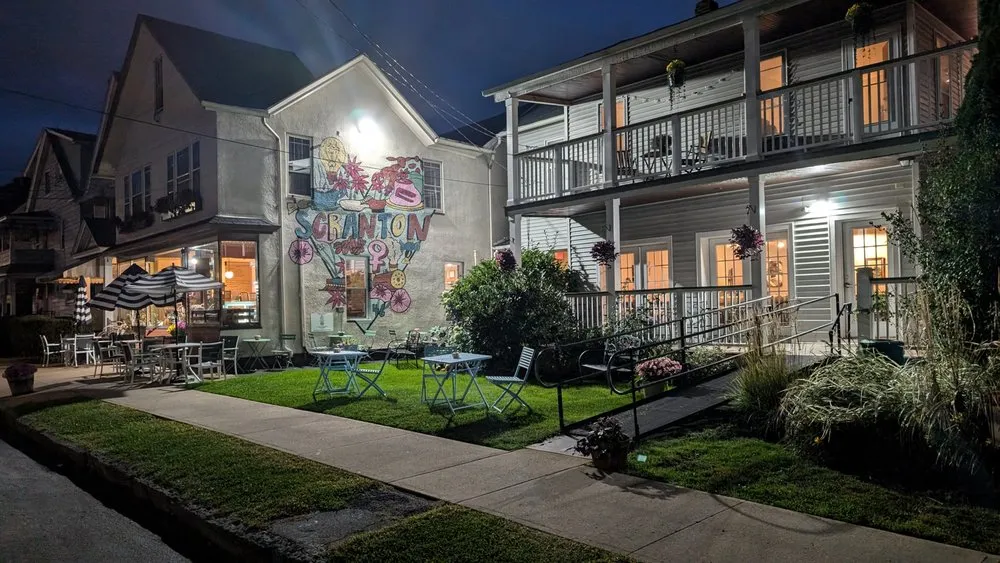 Slide of Bee-Lectric