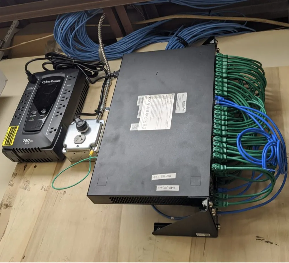 Slide of Bee-Lectric