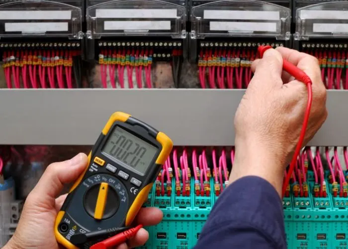 Slide of Bee Ridge Electrical Services