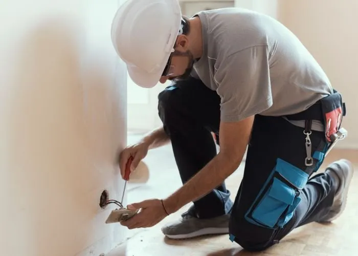 Slide of Bee Ridge Electrical Services