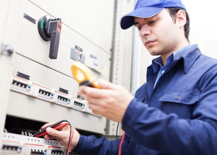 Slide of Bee Ridge Electrical Services