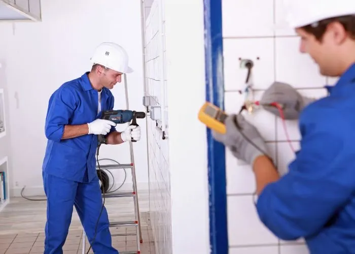 Slide of Bee Ridge Electrical Services