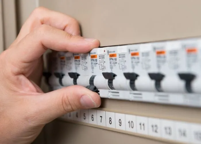 Slide of Bee Ridge Electrical Services