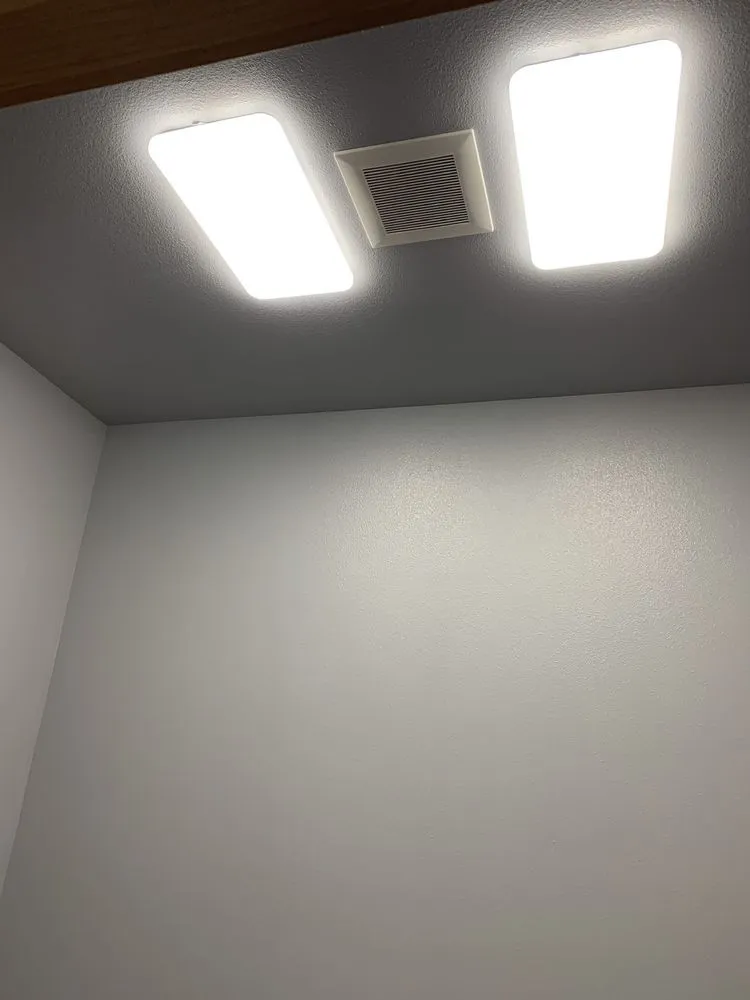 Slide of Bee Thumb Electric