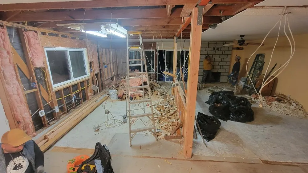 Slide of Behrad Handy