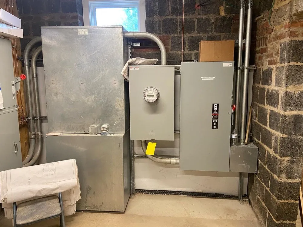 Slide of Bella Electric