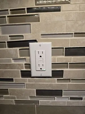 Belle Electrical Logo