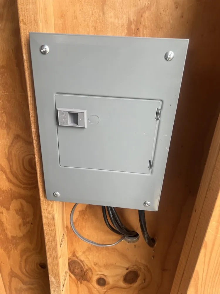 Professional electrician providing outlet and switch repair in Lothian, MD - Beltway Electrical Service