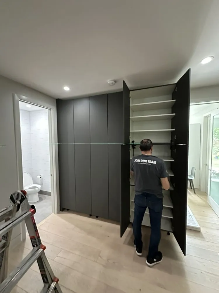 Trusted electrician providing wiring installation in , 