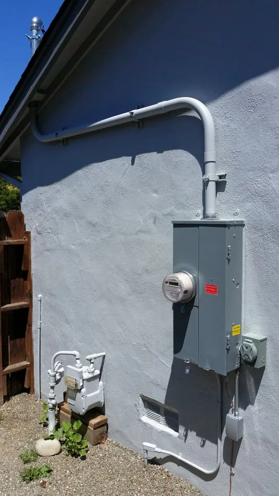 Emergency circuit breaker repair service in Somerset, CA - Ben Hernandez Electrical