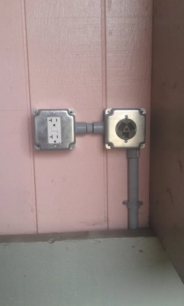 Slide of Ben Musson Electric