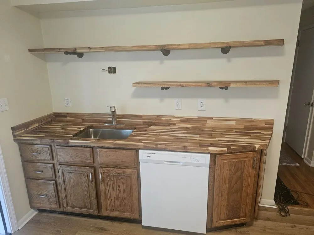 Slide of Ben Nye The Fix-It Guy