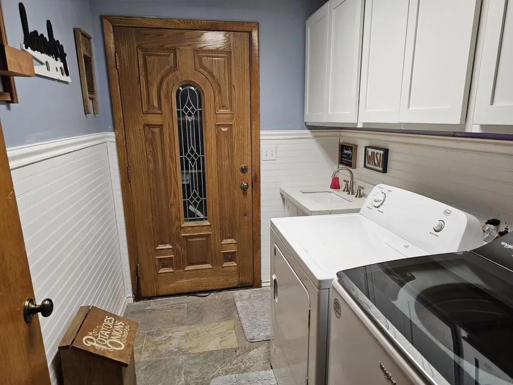 Slide of Ben Nye The Fix-It Guy