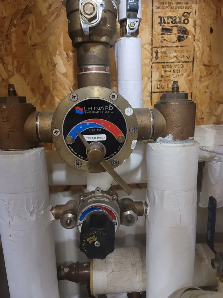 Slide of Ben Nye The Fix-It Guy