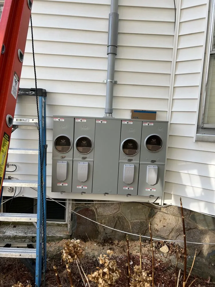 Slide of Ben Wilson Electrician