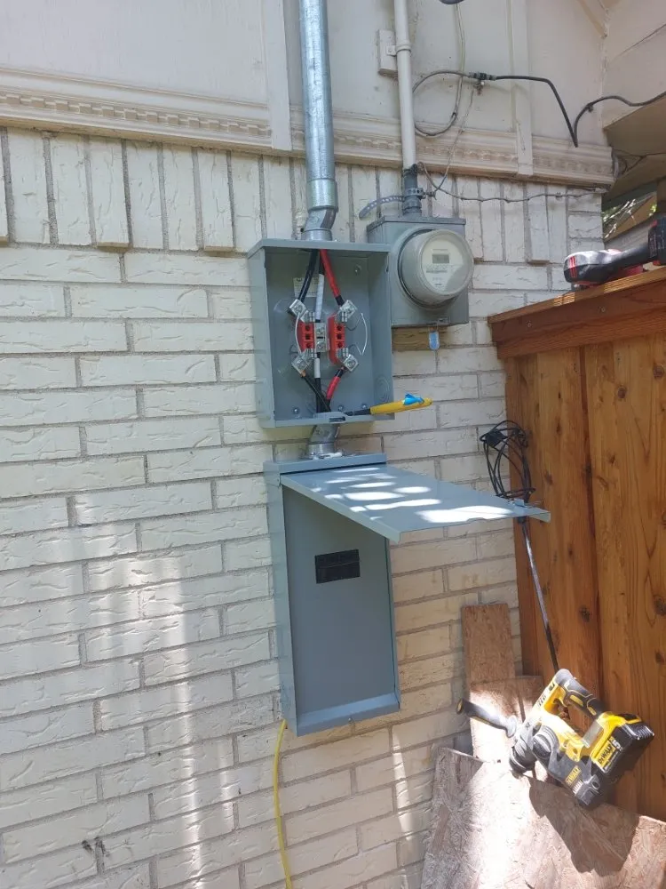 Slide of Benavides Electric