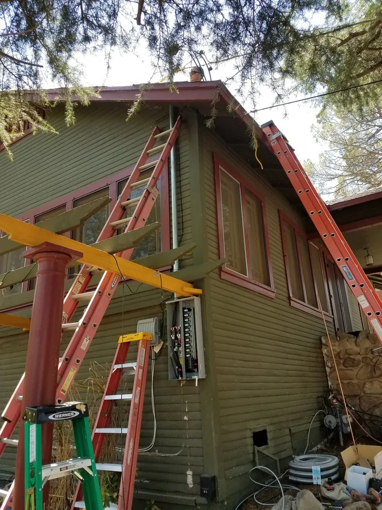 Slide of Bencom Electric