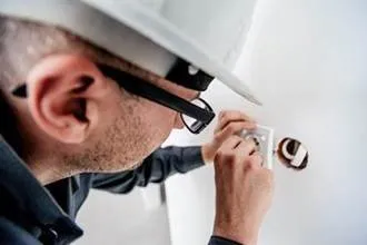 Licensed electrician providing lighting installation in , 