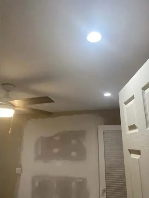 Slide of Benitez Electric