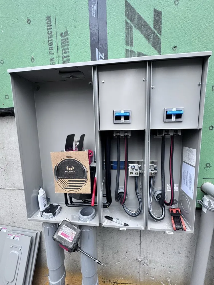 Slide of Benitez Electric