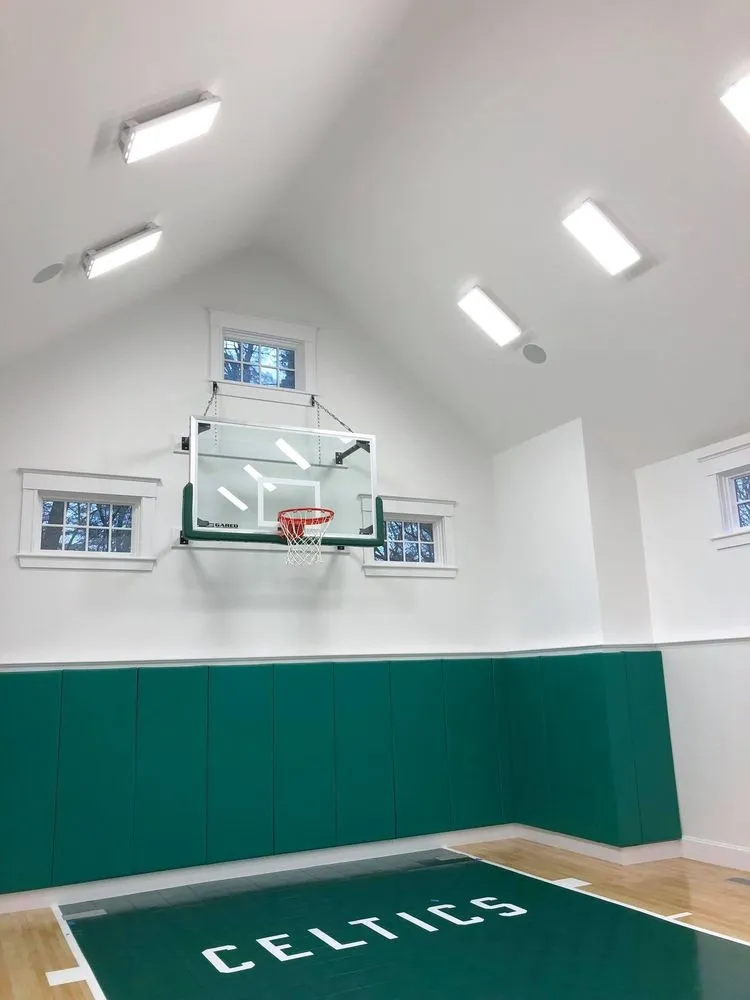 Slide of Benitez Electric