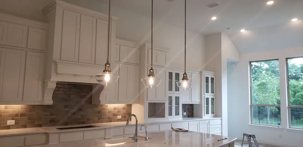 Slide of Benitez Electrical Services