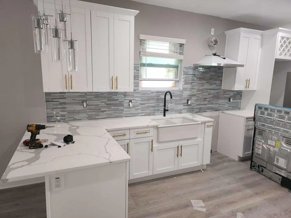 Slide of Benitez Handyman