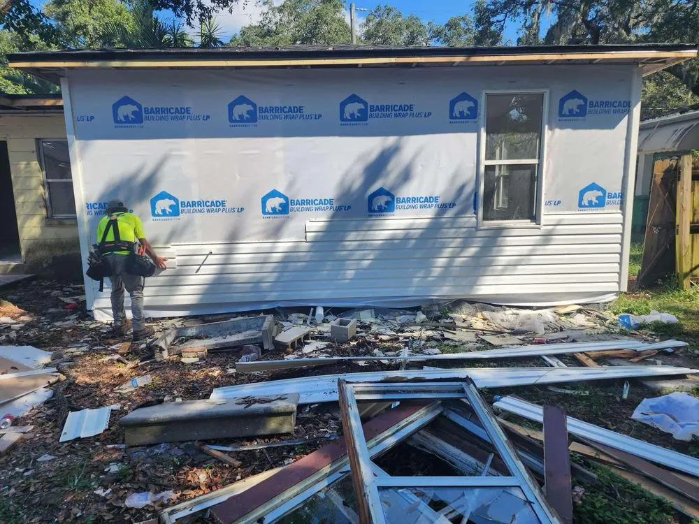 Slide of Benitez Handyman