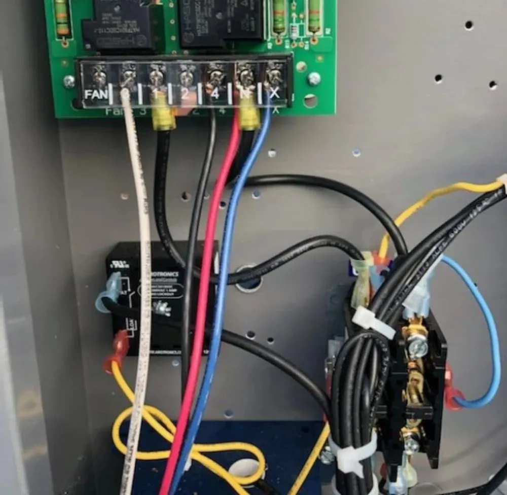 Slide of Benitez Handyman