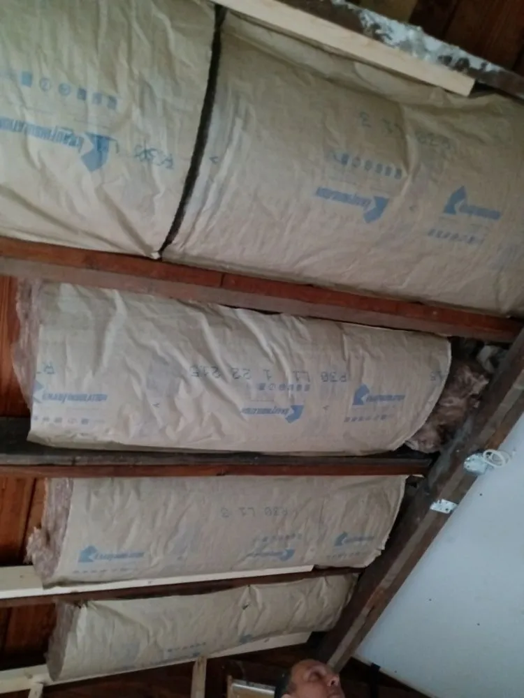 Slide of Benitez Handyman