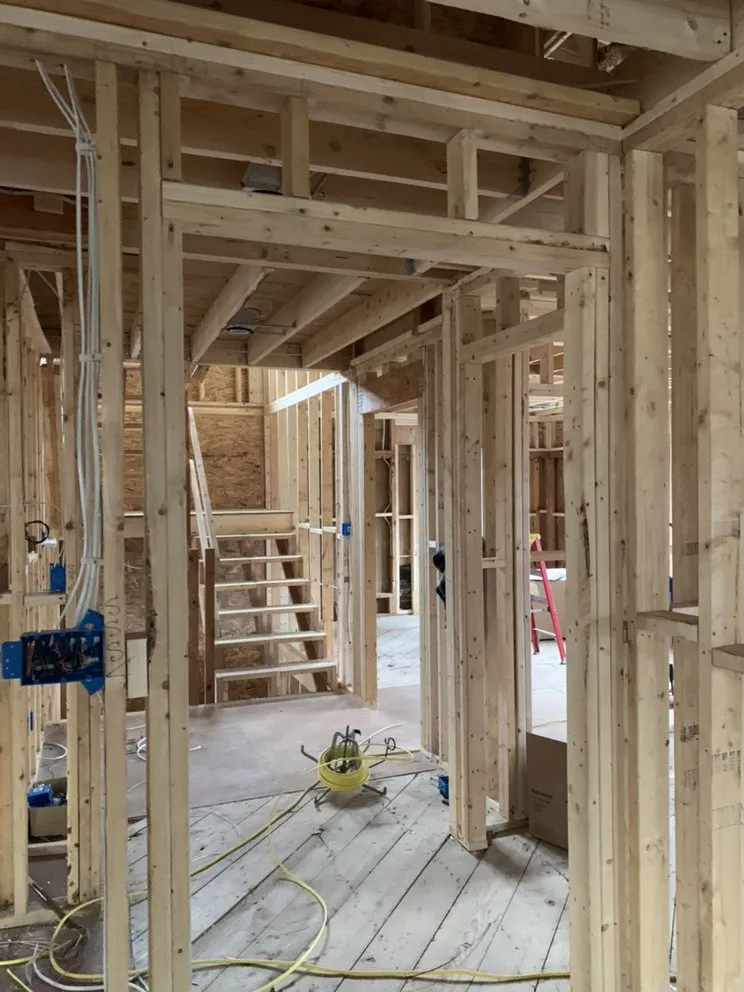 Emergency emergency electrical service in Laurel, MD by Benitez J. Electric Services