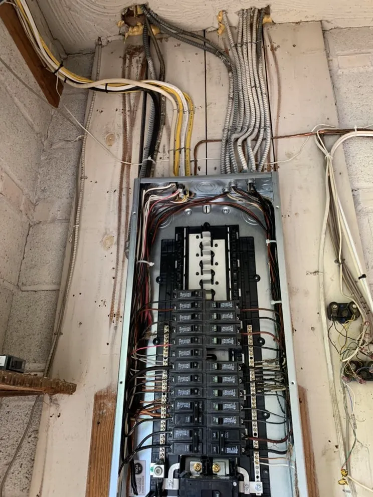 Licensed lighting installation in Laurel, MD by Benitez J. Electric Services