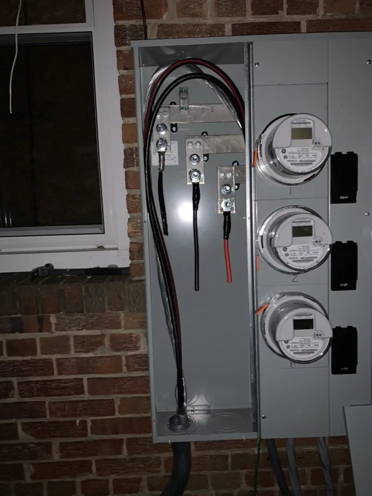 Slide of Benitez J. Electric Services