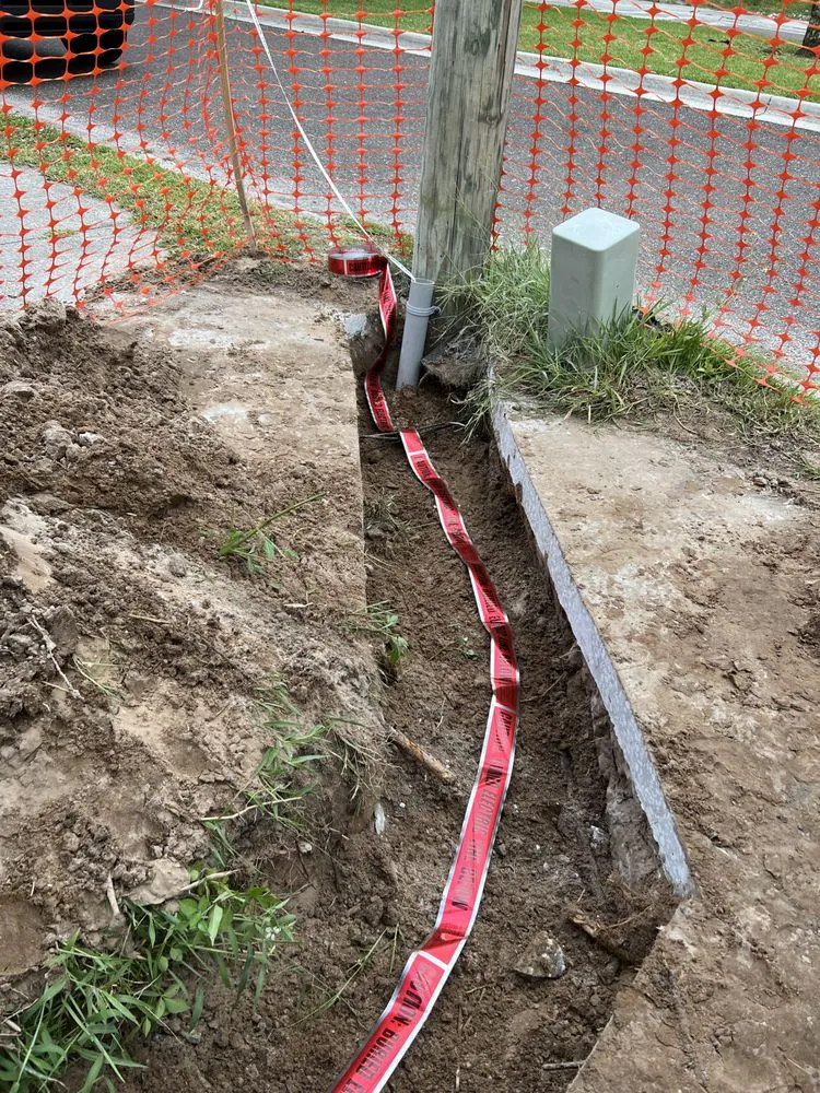 Reliable electrician providing emergency electrical service in ,