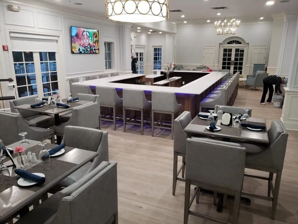 Expert electrician providing electrical repair in ,