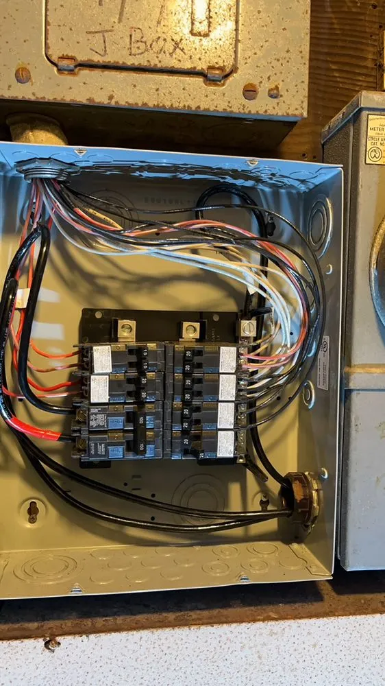 Slide of Benny Electrical