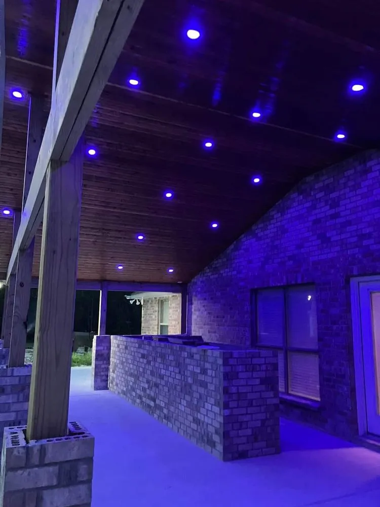 Slide of Benny's Electrical Services