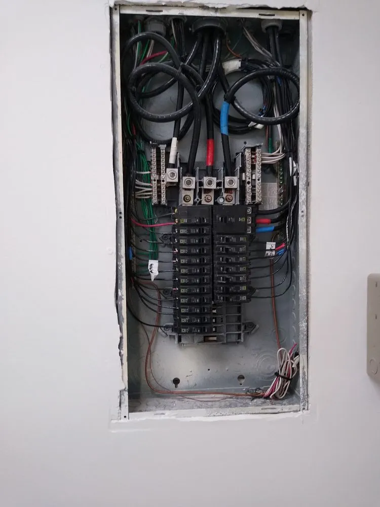 Slide of Benny's Electrical Services