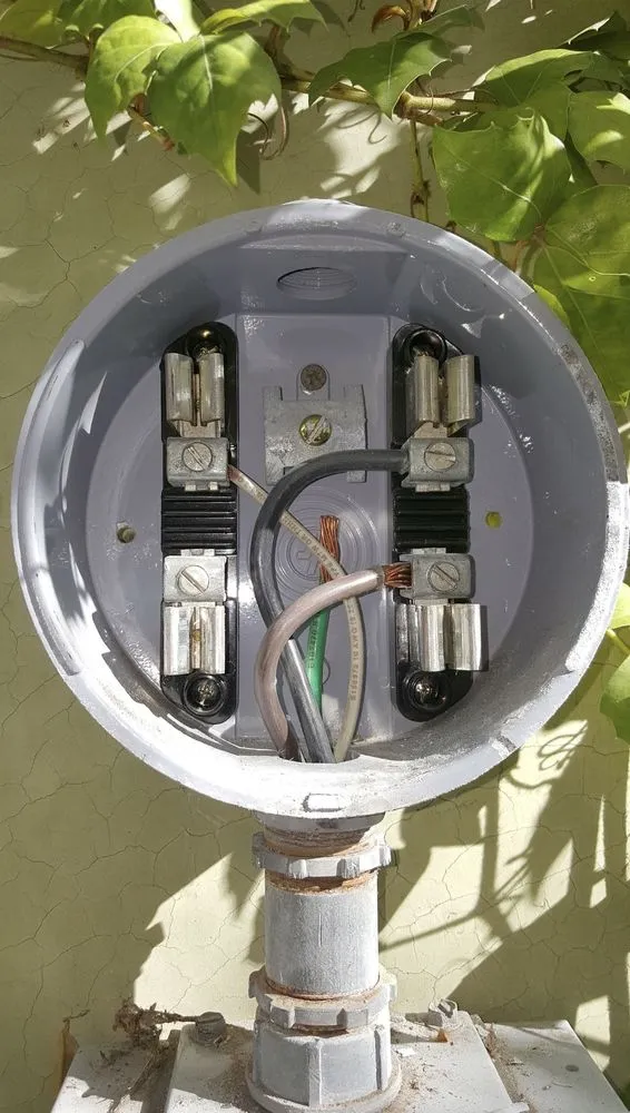 Affordable lighting installation in ,  by Bennys HVAC & Electrical