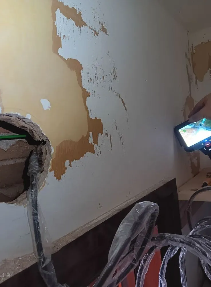 Slide of Ben's Electrical