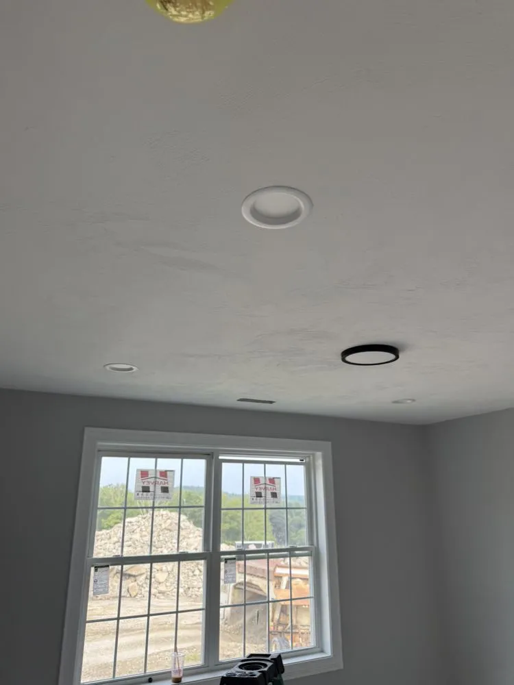 Slide of Bentro Electric Services