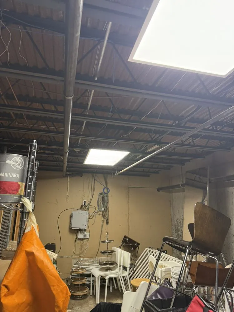 Slide of Bentro Electric Services