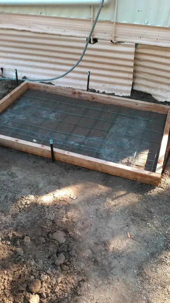 Professional electrician providing lighting installation in , 