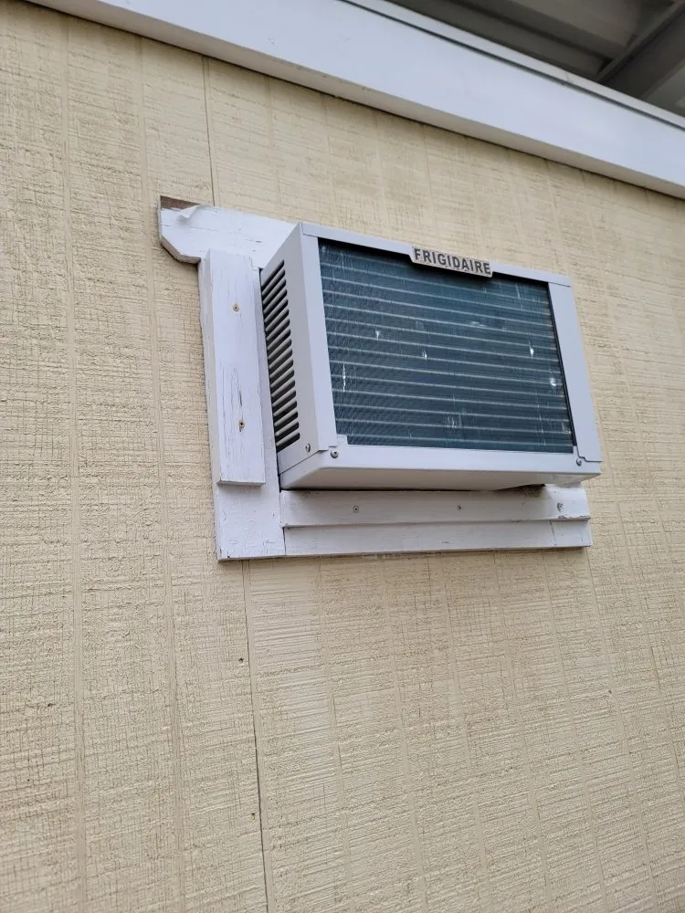 Reliable circuit breaker repair service in ,  - Bernal Handyman