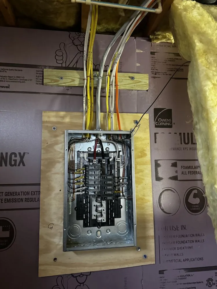 Licensed electrical service for homes in outlet and switch repair,  by 