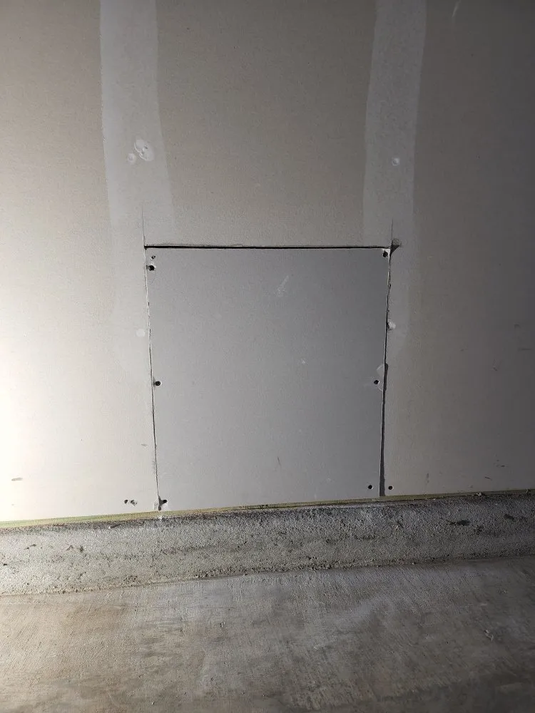 Trusted outlet and switch repair in The Village, OK by Best Choice Handyman Services
